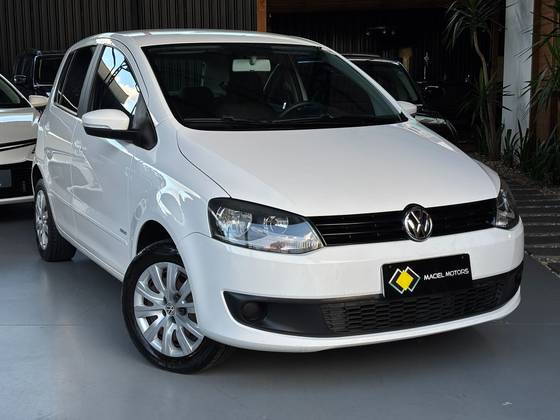 VOLKSWAGEN FOX 1.0 MI 8V FLEX 4P MANUAL VOLKSWAGEN FOX 1.0 MI 8V FLEX 4P MANUAL